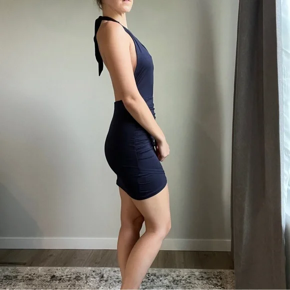 🔥REVOLVE Dress - Picture 2 of 11